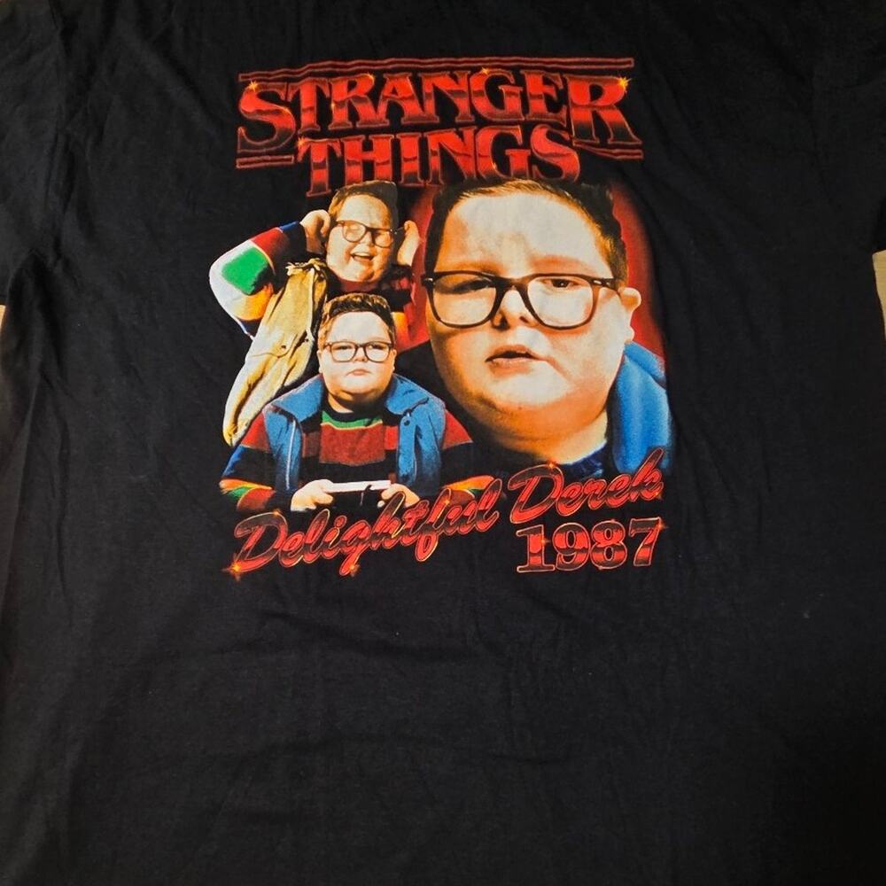Stranger Things Delightful Derek 1987 Graphic T-Shirt XL Black Netflix Cotton T